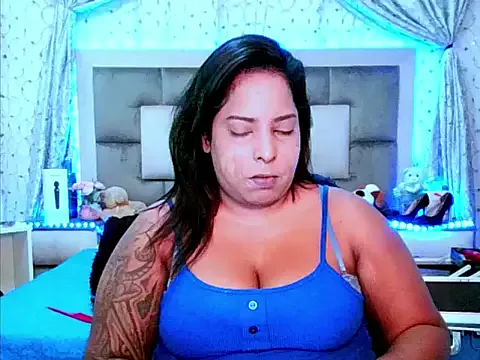 RollDolls – webcam model profile photo Image 13