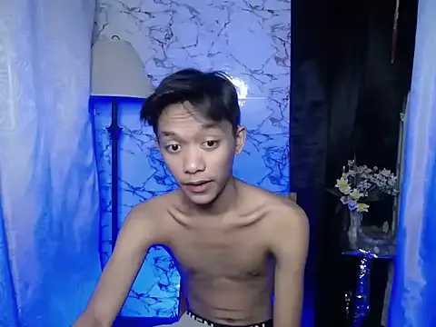  – webcam model profile photo Image 12