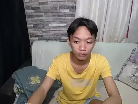  – webcam model profile photo Image 2