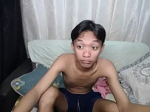  – webcam model profile photo Image 4