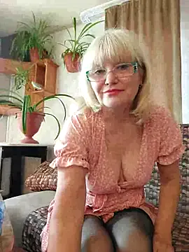 Nonchan_ – webcam model profile photo Image 9