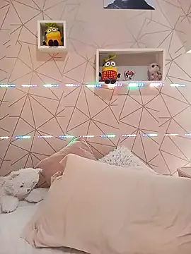 Alice_surprise – webcam model profile photo Image 5