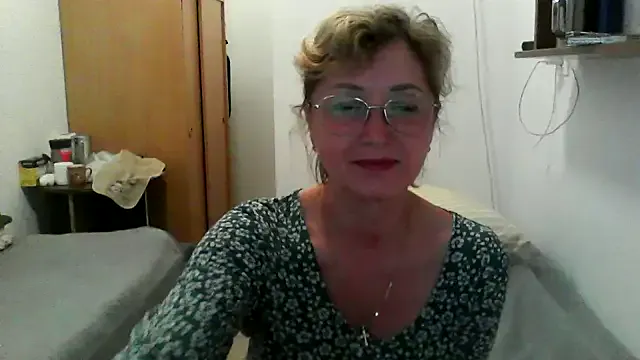 nathi_poyo – webcam model profile photo Image 2