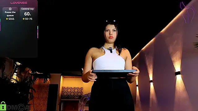 Mia--meow – webcam model profile photo Image 15