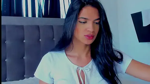 HotBella- – webcam model profile photo Image 19