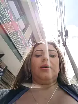Isabellaa_Garcia_ Image 4