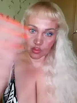 Mia--meow – webcam model profile photo Image 8