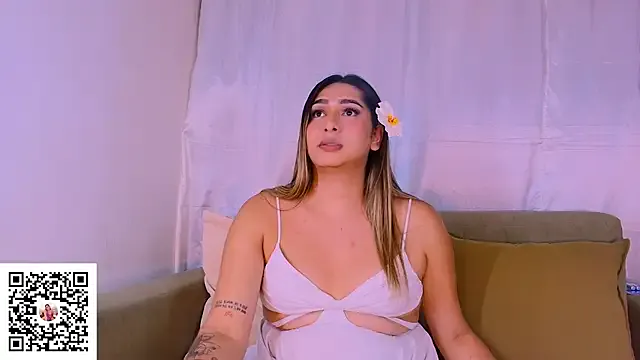 Hot_Mayra25 – webcam model profile photo Image 7