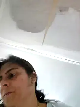 JDsakichan2 – webcam model profile photo Image 9