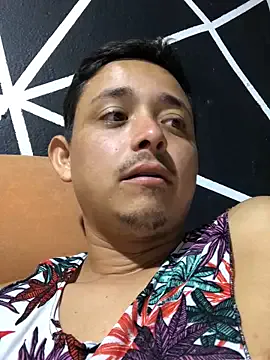  – webcam model profile photo Image 18
