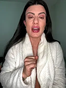 zui_lu – webcam model profile photo Image 8