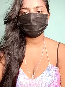 Yui-Ch – webcam model profile photo Image 10