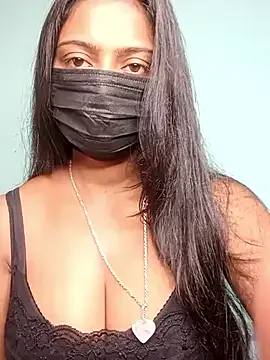 Yui-Ch – webcam model profile photo Image 3