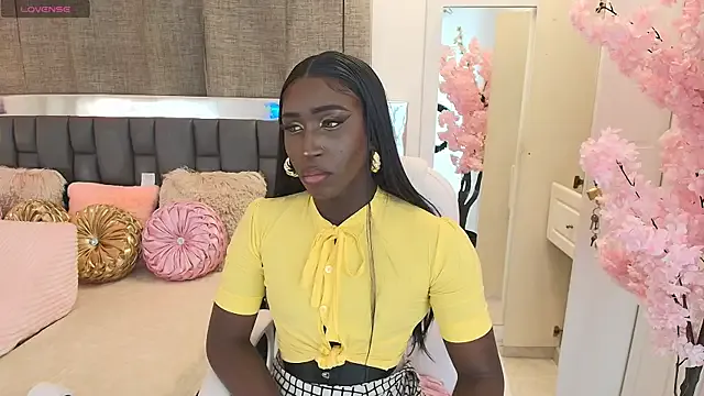 Big_SlutNasty – webcam model profile photo Image 7