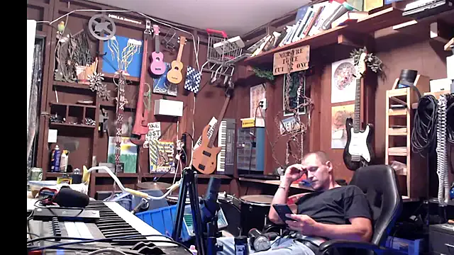 JerkDaddy72 – webcam model profile photo Image 3