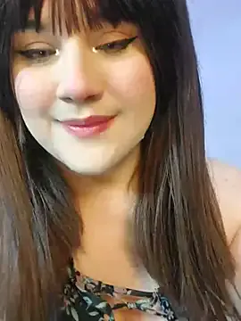 AishaHart – webcam model profile photo Image 10