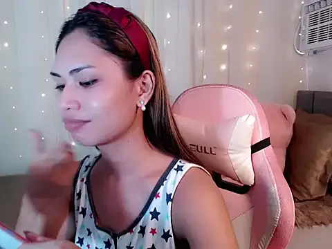 Nicole_bunny0 – webcam model profile photo Image 15