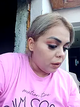 GouGou-111 – webcam model profile photo Image 10