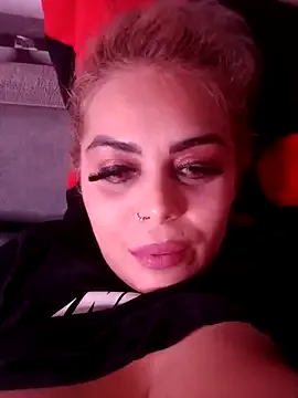 GouGou-111 – webcam model profile photo Image 13