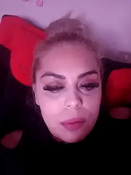 GouGou-111 – webcam model profile photo Image 14