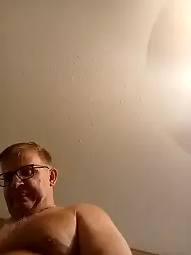  – webcam model profile photo Image 11