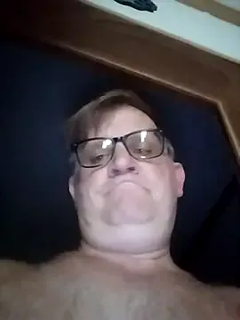  – webcam model profile photo Image 17