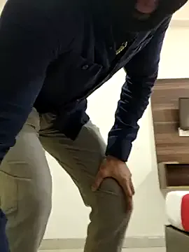 Yui-Ch – webcam model profile photo Image 7