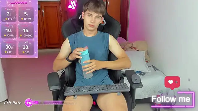 roouse – webcam model profile photo Image 10