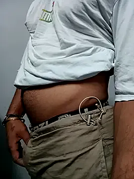 Yui-Ch – webcam model profile photo Image 17