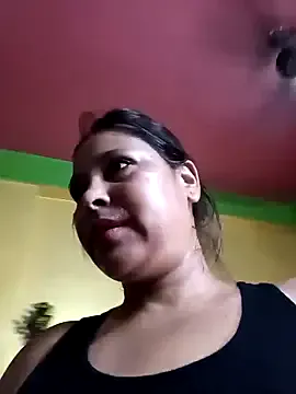 nathi_poyo – webcam model profile photo Image 2