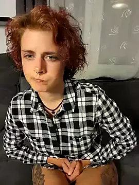 zui_lu – webcam model profile photo Image 2