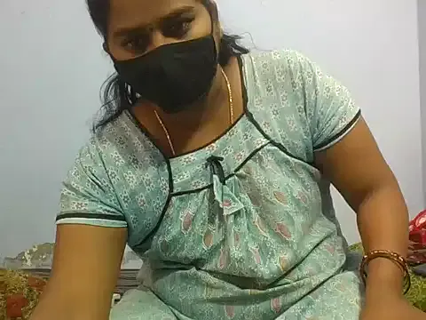 hina_porn – webcam model profile photo Image 6
