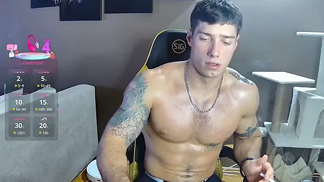 roouse – webcam model profile photo Image 11