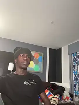 seraphine23 – webcam model profile photo Image 2