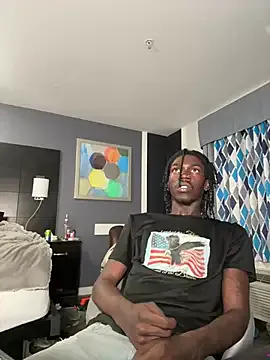 seraphine23 – webcam model profile photo Image 7