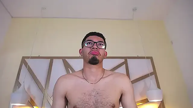 NANA_7 – webcam model profile photo Image 16