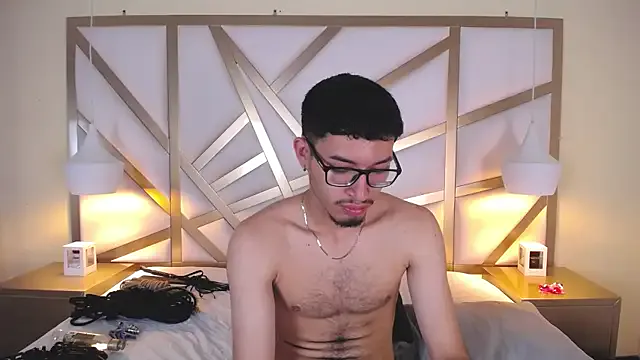 NANA_7 – webcam model profile photo Image 18