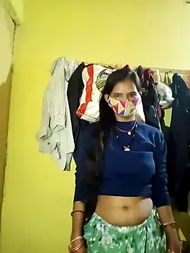 Josephine – webcam model profile photo Image 3