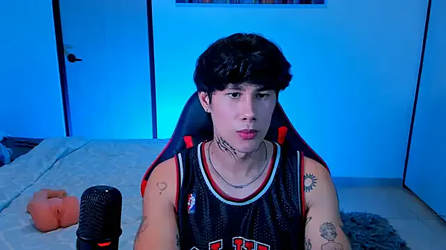 shouhei0123 – webcam model profile photo Image 3