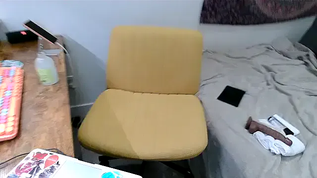 NANA_7 – webcam model profile photo Image 7