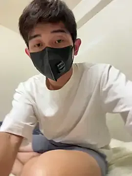 roouse – webcam model profile photo Image 11