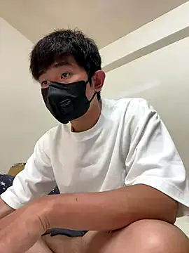 roouse – webcam model profile photo Image 12