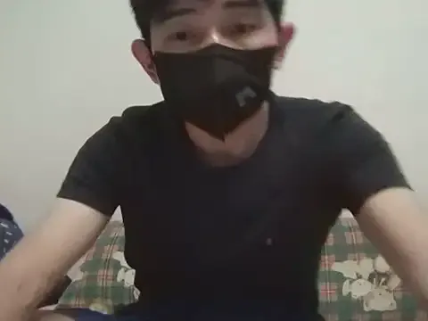 roouse – webcam model profile photo Image 9