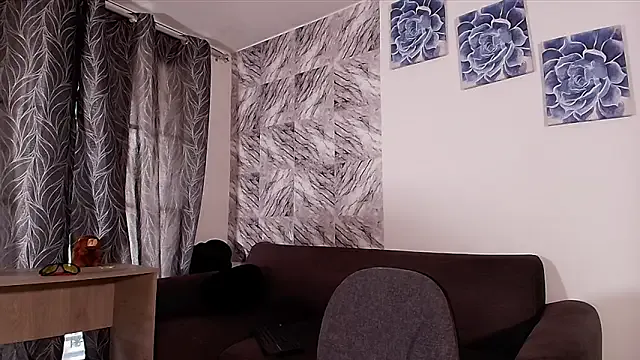 AirboyTy – webcam model profile photo Image 11