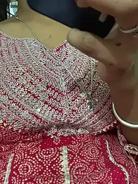 xxYuIxx – webcam model profile photo Image 9
