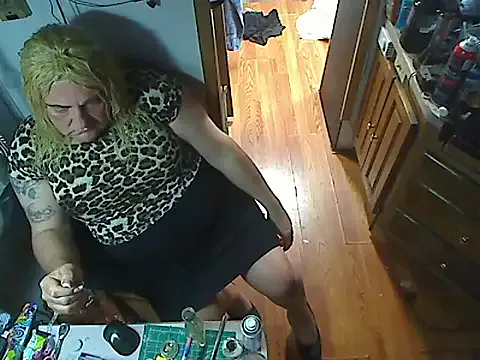 Big_SlutNasty – webcam model profile photo Image 19