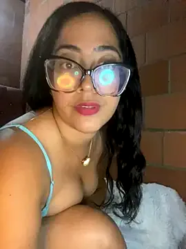 Jessyivonne – webcam model profile photo