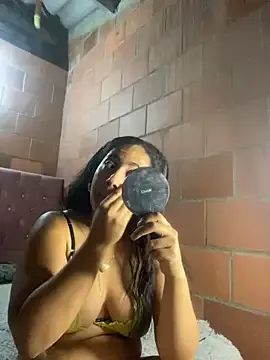 NANA_7 – webcam model profile photo Image 9