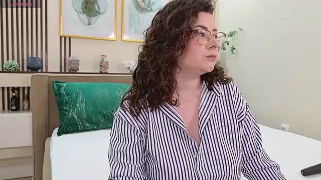 Humsafar-HDX-13 – webcam model profile photo Image 16