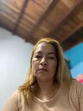 Humsafar-HDX-13 – webcam model profile photo Image 16